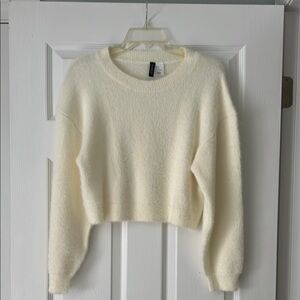 H&M Cropped Cream Crew Neck Sweater Plush Knit
